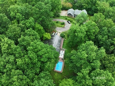 6605 Jeff Ln Athens, Ohio