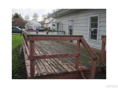 Deck.