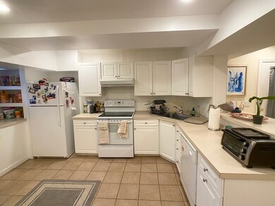 480 Jamaicaway unit B, Jamaica Plain, MA 02130 - photo 3