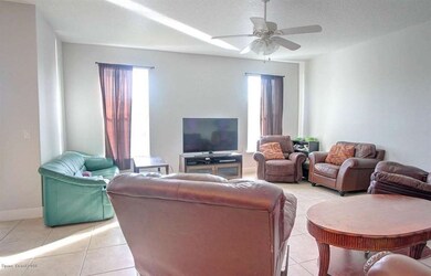 IMG_3634_5_6_Interior 2