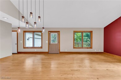 2053 N Plaza Dr, Roaming Shores, OH 44084 - photo 4