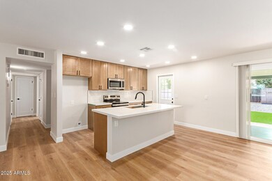 1051 E Loyola Dr, Tempe, AZ 85282 - photo 3