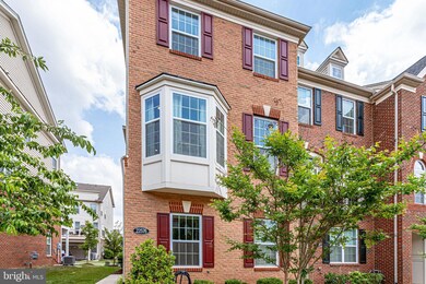 22576 Ocean Cliff Square, Ashburn, VA 20148 - photo 3