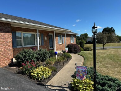 675 Mahantango Dr, Chambersburg, PA 17202 - photo 6