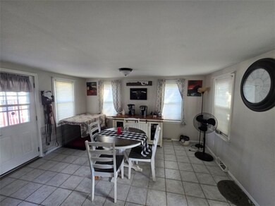 18 Parade Rd, Warwick, RI 02886 - photo 6