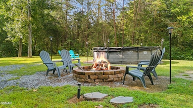 2516 Edgewater Ln, Dandridge, TN 37725 - photo 6