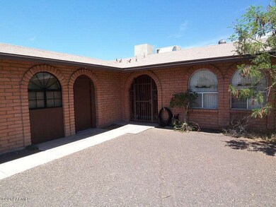 834 E Brown St, Phoenix, AZ 85020 - photo 2