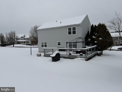 136 Woodview Dr, Quakertown, PA 18951 - photo 4