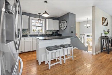 13 Cobblestone Ln, Westerly, RI 02891 - photo 2