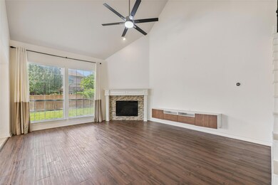 8116 Mountain Spring Dr, North Richland Hills, TX 76180 - photo 4