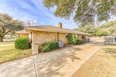 4000 Toledo Ave, Fort Worth, TX 76133 - photo 4