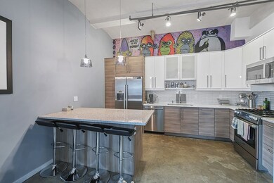 717 Atlantic Ave unit 8C, Boston, MA 02111 - photo 3