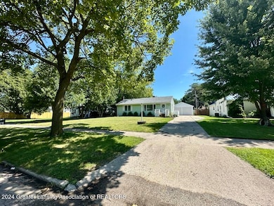 3017 S Deerfield Ave, Lansing, MI 48911 - photo 2