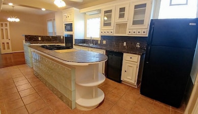 Did I mentioned it had a Wine Chiller thats a Bonus!