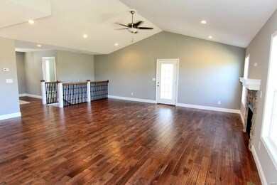 560 Eli Dr, Jackson, MO 63755 - photo 4