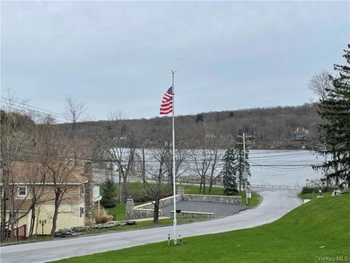 22 Lake Ave, Monroe, NY 10950 - photo 4