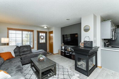 741 Baylee Place SW, Pine Island, MN 55963 - photo 4