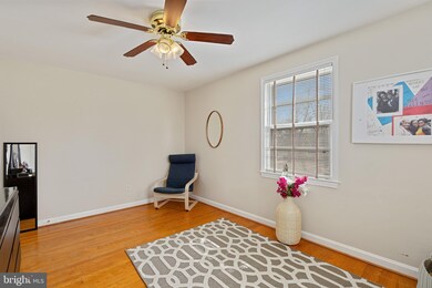 8820 Briarcroft Ln, Laurel, MD 20708 - photo 7