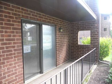 1221 Chalet Rd unit 100, Naperville, IL 60563 - photo 2