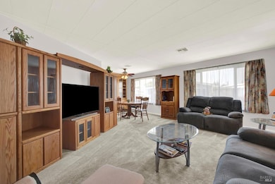 Entertain family in friends in this open-concept living room!!