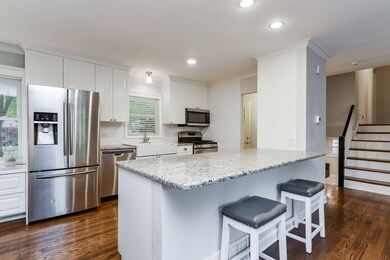 313 Osage Ln, Naperville, IL 60540 - photo 5