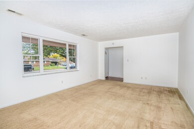 3820 Lantern Ln, Columbus, IN 47203 - photo 3