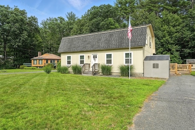 17 Revere Cir, Greenfield, MA 01301 - photo 2