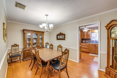 428 E Louisiana St, Brazoria, TX 77422 - photo 5