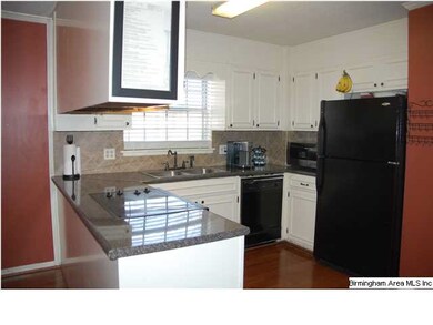 Kitchen Offers so much Space!! Nice New Counters
