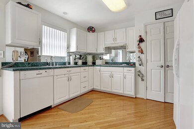 23 Stone Pine Ct, Pikesville, MD 21208 - photo 3