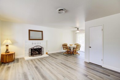 2602 Irwin Rd, Redding, CA 96002 - photo 4