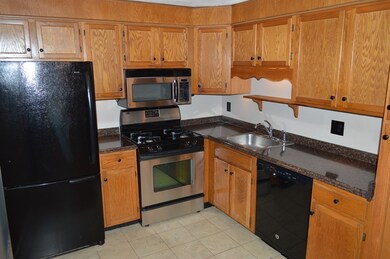 60 Decarolis Dr, Tewksbury, MA 01876 - photo 2