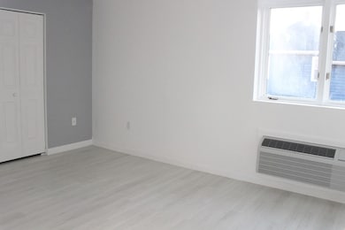 934 Southern Artery unit 207, Quincy, MA 02169 - photo 7