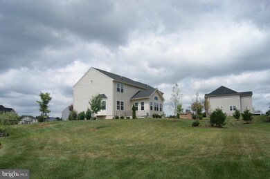 7484 Edington Dr, Warrenton, VA 20187 - photo 3