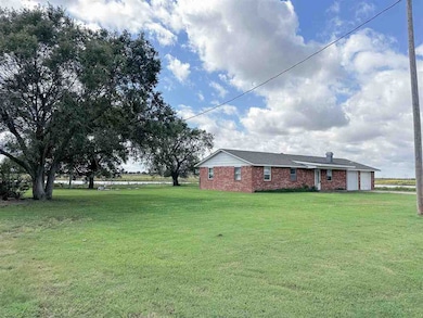26032 E 1780 Rd, Walters, OK 73572 - photo 3