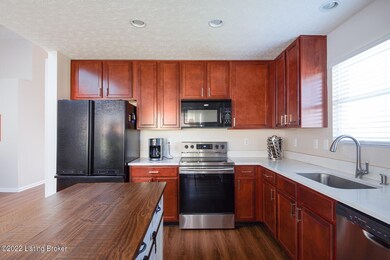 9011 Teak Dr, Louisville, KY 40228 - photo 7