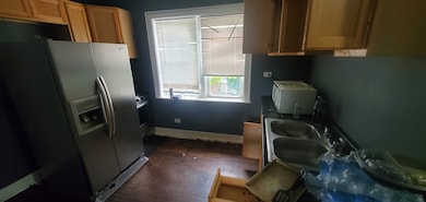 unlisted-address, Chicago, IL 60628 - photo 3