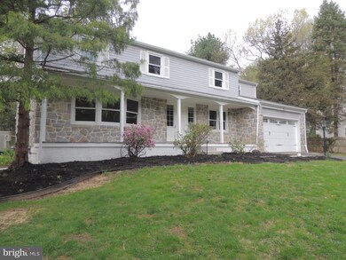 110 Laurel Ln, Pottstown, PA 19465 - photo 4