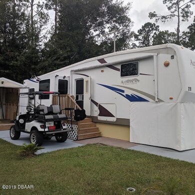 1074 Exterior 3