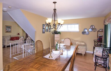 _RMJ7793.jpg dining room