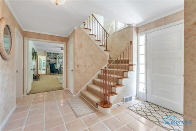 2465 Edgehill Rd, Ottawa Hills, OH 43615 - photo 2