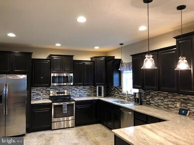 1224 Cydney Ln, Greencastle, PA 17225 - photo 2