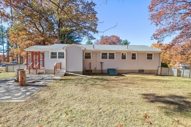 9 Laurel Dr, Hudson, MA 01749 - photo 3