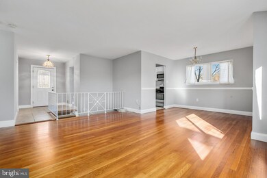 13505 Parkland Dr, Rockville, MD 20853 - photo 4