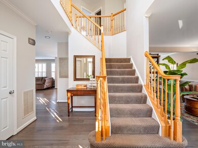 26166 Murrey Dr, Chantilly, VA 20152 - photo 2