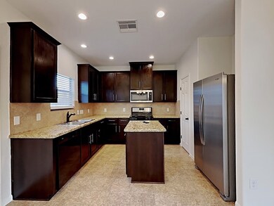 10114 Virginia Pine Ct, Tomball, TX 77375 - photo 2