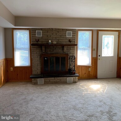 832 Possum Ln, Reading, PA 19606 - photo 7