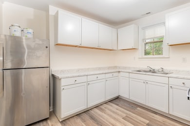 1018 Bridge St, Columbia, TN 38401 - photo 6