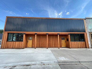 379 N Broadway Ave, Burns, OR 97720 - photo 2