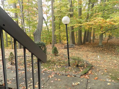 11 Lexington Ct unit G, Red Bank, NJ 07701 - photo 4